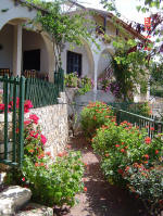 Katiphoros has 3 bedrooms, a private swimming pool and plenty of outside areas for you to enjoy your holiday in Cyprus.