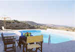 cyprus_villas_pano_akourdalia_paphos_pool.jpg (14997 bytes)