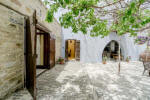 Garden Kamara House in Kato Drys - An agrotourism holiday house in Cyprus - The courtyard 
