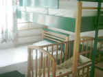 limassol_apartment_amathus_children_bedroom.jpg (32491 bytes)