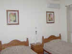limassol_apartments_cyprus_bedroom_kaliopis.jpg (15969 bytes)